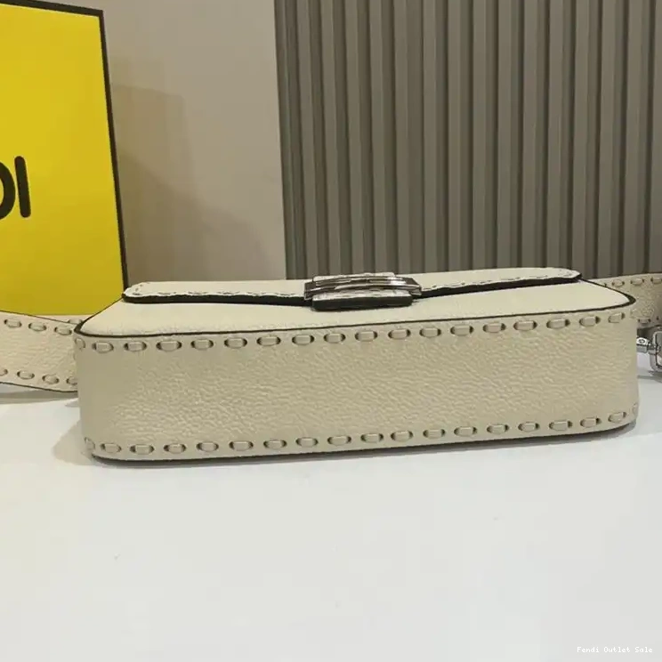 Affordable Baguette Bag Fendi Medium Beige In Leather Cuoio Selleria Romano 0701
